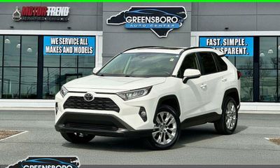 2019 Toyota RAV4 XLE Premium