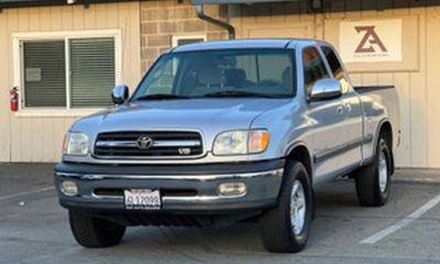 2000 Toyota Tundra SR5
