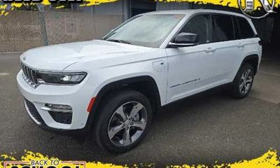 2023 Jeep Grand Cherokee 4XE
