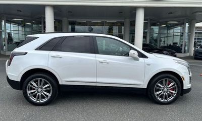2023 Cadillac XT5 Sport
