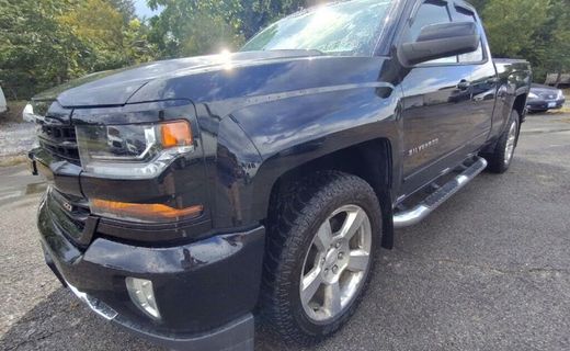 2017 Chevrolet Silverado LT