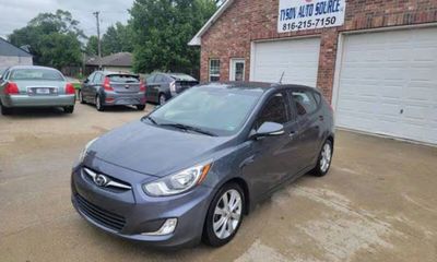 2013 Hyundai Accent GLS Premium SE