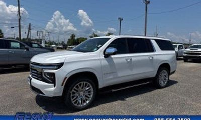 2023 Chevrolet Suburban High Country