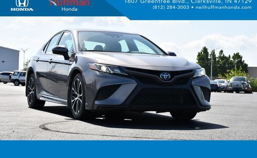 2020 Toyota Camry SE