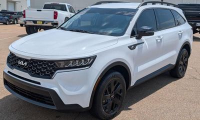 2022 Kia Sorento S