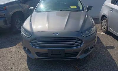 2014 Ford Fusion SE