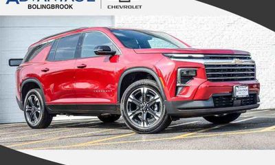 2027 Chevrolet Traverse LT