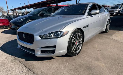 2017 Jaguar XE Premium