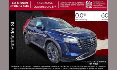 2026 Nissan Pathfinder SL