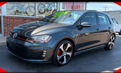 2016 Volkswagen Golf GTI 2 0T Base