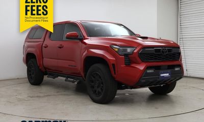 2025 Toyota Tacoma SR5
