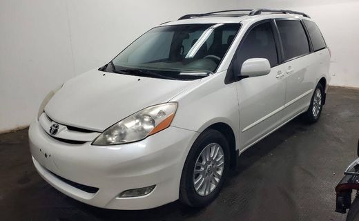 2007 Toyota Sienna XLE