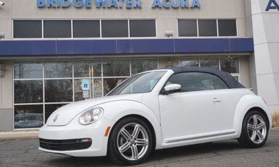 2016 Volkswagen Beetle 1 8T S