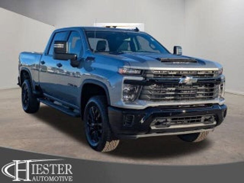 2026 Chevrolet Silverado 3500hd Chassis Cab — a typically priced live listing