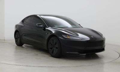 2025 Tesla Model 3 Long Range