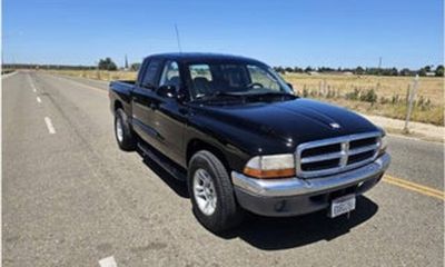 2001 Dodge Dakota Base