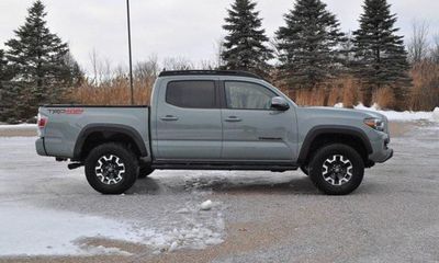2023 Toyota Tacoma SR5