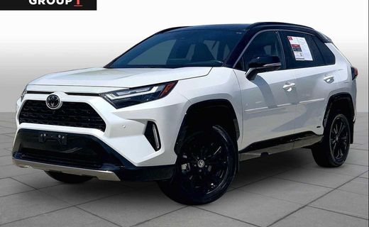2025 Toyota RAV4 XSE