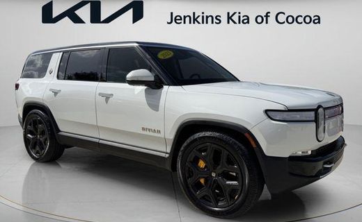 2023 Rivian R1S Adventure
