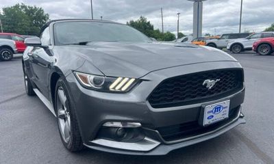 2017 Ford Mustang V6 Convertible