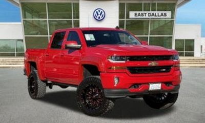 2017 Chevrolet Silverado LT