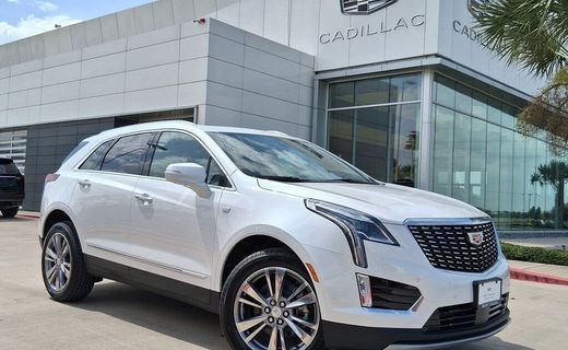 2026 Cadillac XT5 Premium Luxury