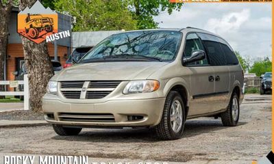 2005 Dodge Caravan grand Base C V