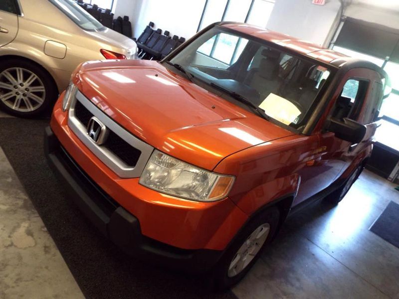 2010 Honda Element — a typically priced live listing