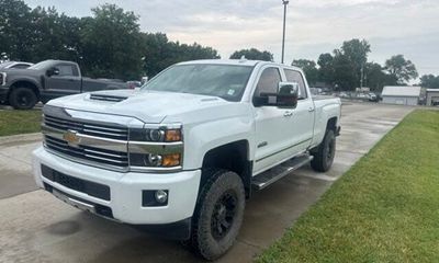 2017 Chevrolet Silverado High Country