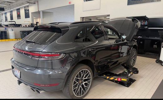 2020 Porsche Macan