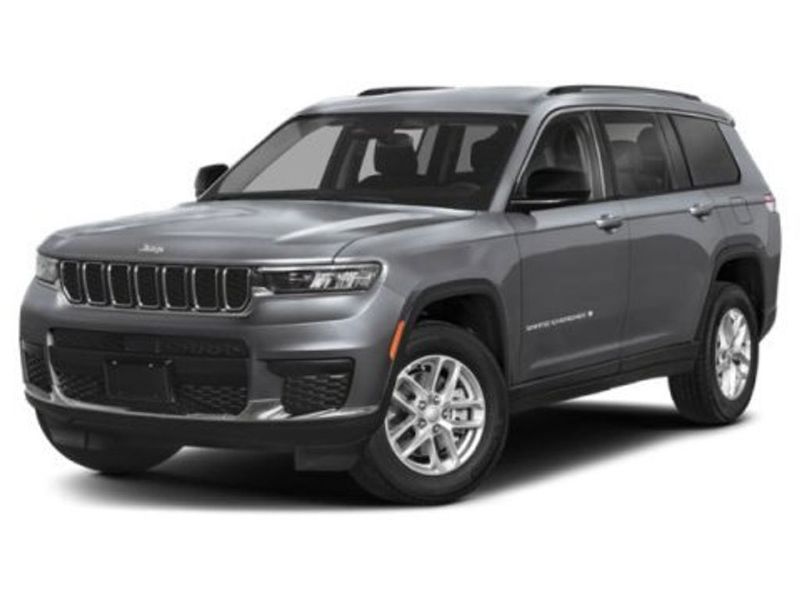 2023 Jeep Grand Cherokee L — a typically priced live listing
