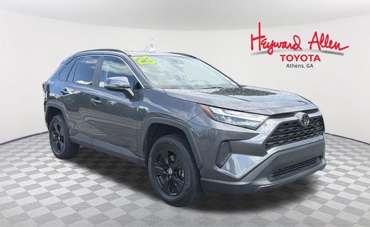 2023 Toyota RAV4 XLE