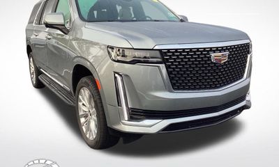 2023 Cadillac Escalade ESV Premium Luxury