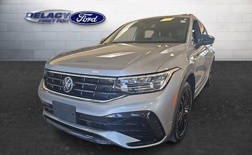 2022 Volkswagen Tiguan 4MOTION SE Black