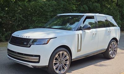 2026 Land Rover Range SE