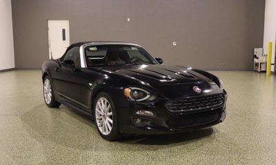 2017 Fiat 124 Spider Classica