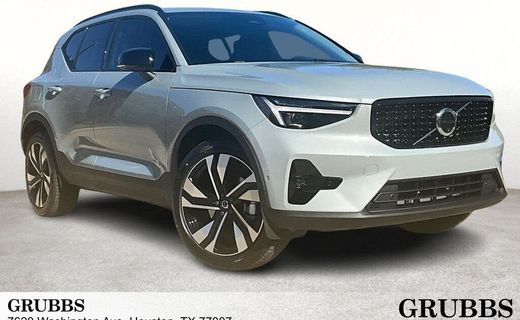 2026 Volvo XC40 Ultra Dark