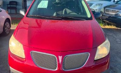 2006 Pontiac Vibe Base