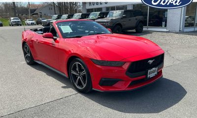 2025 Ford Mustang I4