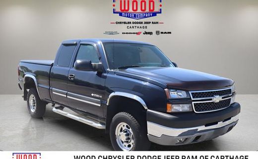 2005 Chevrolet Silverado LS