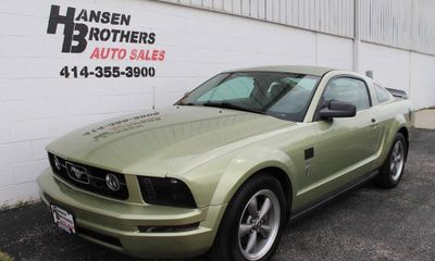 2006 Ford Mustang Standard