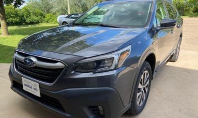 2022 Subaru Outback Premium
