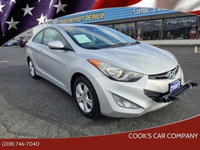 2013 Hyundai Elantra — a typically priced live listing