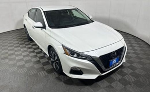 2022 Nissan Altima SV