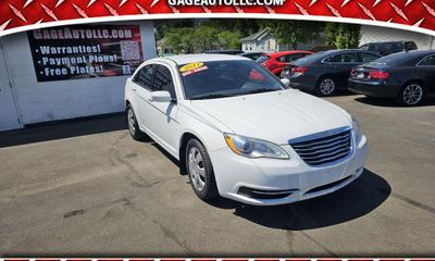 2013 Chrysler 200 LX