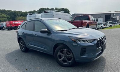 2023 Ford Escape ST Line