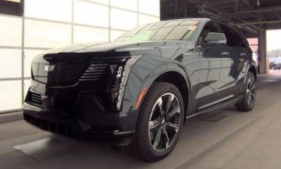 2026 Cadillac Escalade IQ Sport 2