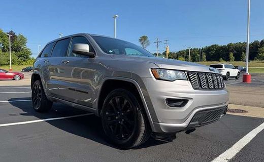 2017 Jeep Grand Cherokee Laredo