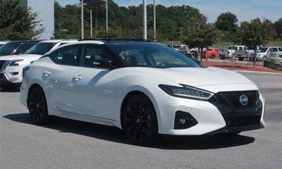 2022 Nissan Maxima SR