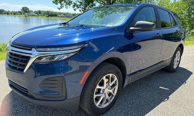 2023 Chevrolet Equinox LS 1FL